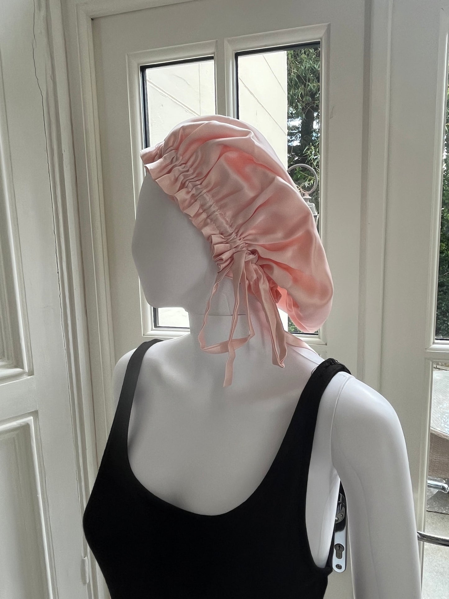 Silk bonnet pink